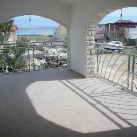 Geraeumige By Interhome Appartamento *