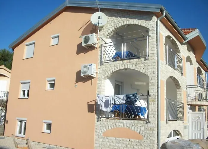 Geraeumige By Interhome * Vir