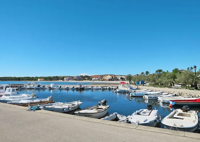 Апартаменты Geraeumige By Interhome *